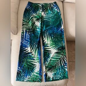 Calvin Klein - Wide Legged Tropical Leaves Printed Pull-On Pants